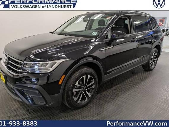 VOLKSWAGEN TIGUAN 4MOTION 2022 3VV0B7AX3NM053750 image